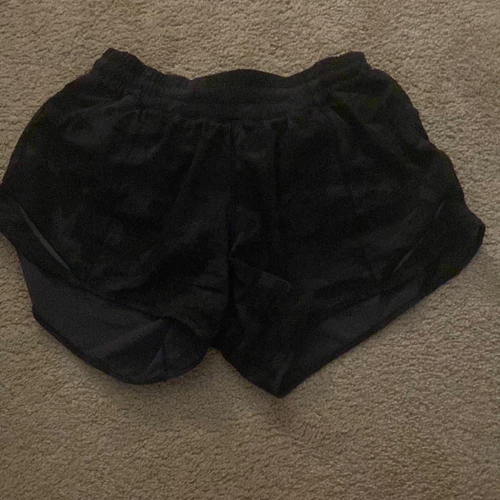 lululemon hotty hot shorts